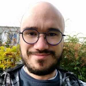 Michaël Lainard, un réparateur d'ordinateur à Redon