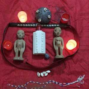 Marabout Voyant Compétent Tél +22965994293, un community manager freelance à Fort de France