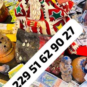 VOILA COMMENT OBTENIR LE VRAI PORTE-FEUILLE MAGIQUE EN DOLLARS?+229 51 62 90 27, un vidéaste freelance à Saint-Jean-de-Braye