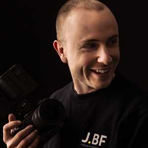 Julien, un vidéographe freelance à Thiers