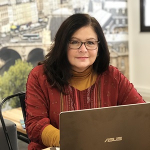 Sandrine, un rédacteur web freelance à Sèvres