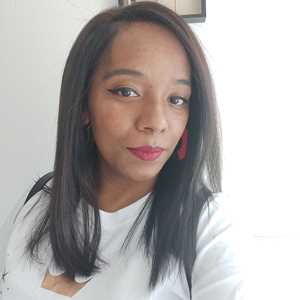 Mina, un rédacteur web freelance à Thionville