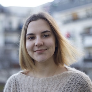 Alice , un community manager freelance à Gentilly